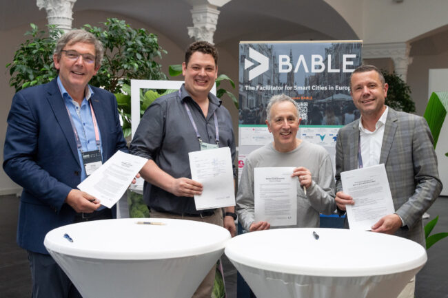 20230620_ICF_bable_signing_02